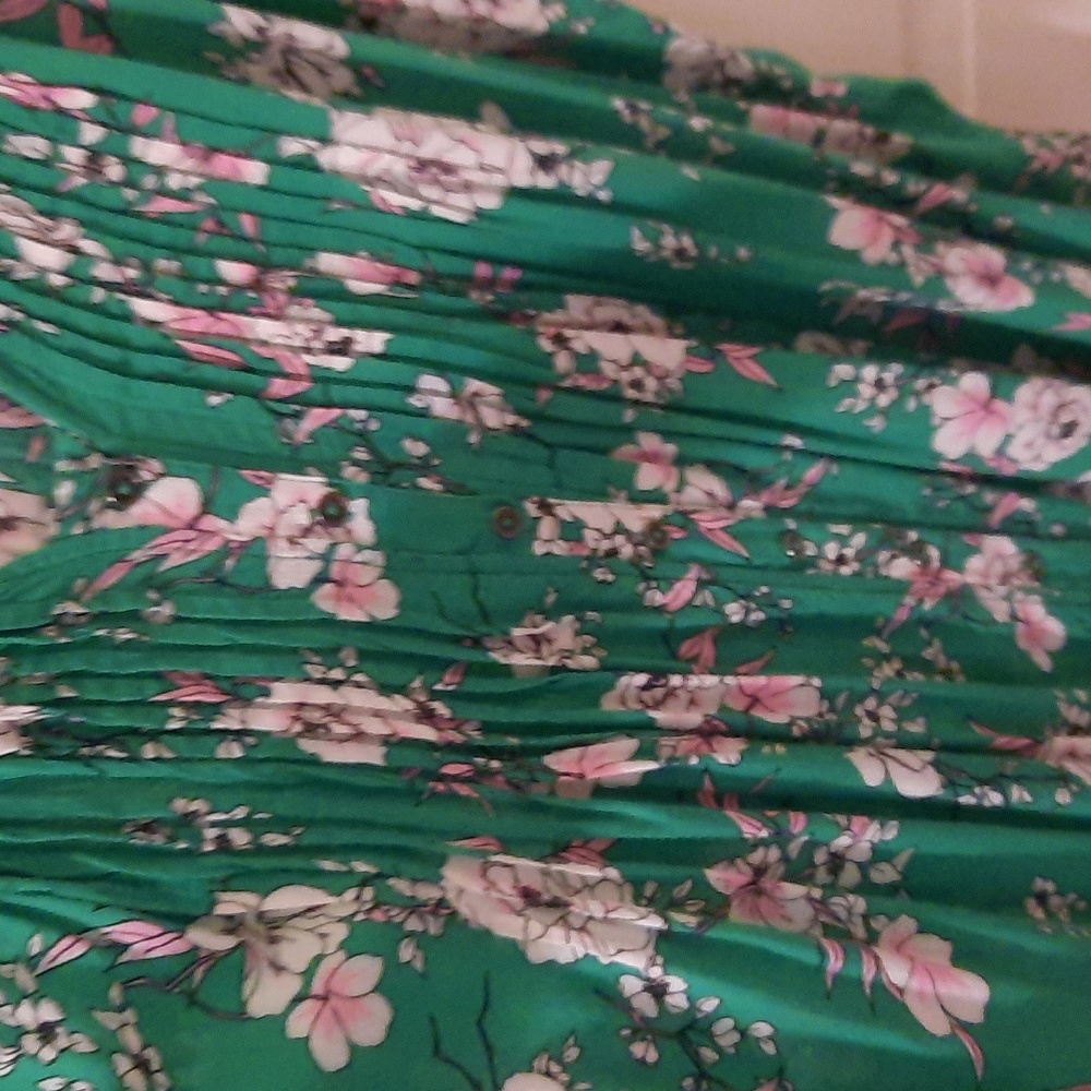 TORRID SIZE 2 - Picture 7 of 7